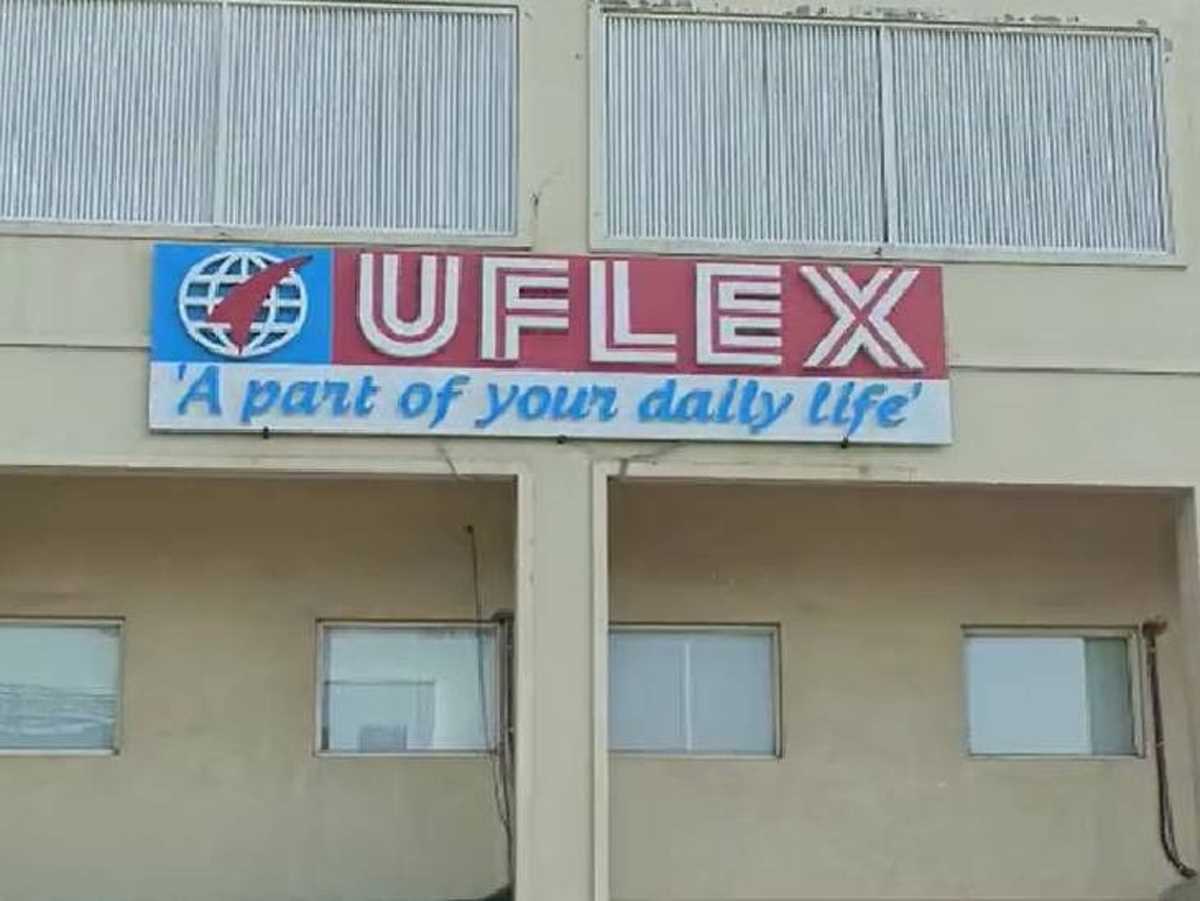 यूफ्लेक्स कंपनी पर IT की रेड : नोएडा में 20 ठिकानें और देश भर में 64 स्थानों पर एक साथ रही सर्च